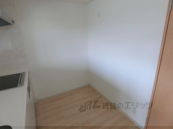 クレセントコートの物件内観写真